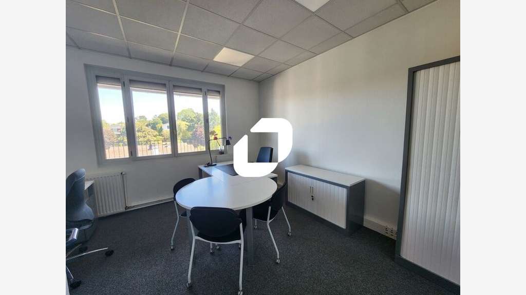 Vente Bureaux 106m² La celle saint cloud