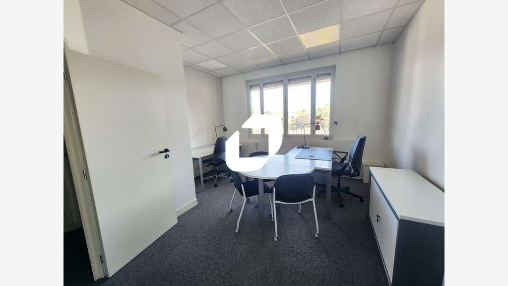 Vente Bureaux 106m² La celle saint cloud