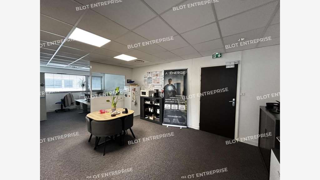 À VENDRE - BUREAUX - 200 M² - LA CHAPELLE SUR E