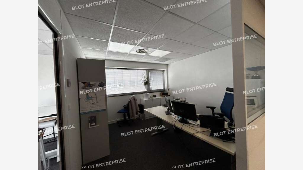 À VENDRE - BUREAUX - 200 M² - LA CHAPELLE SUR E