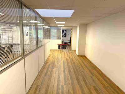 Vente bureaux 246m² + terrasse en ZI à la Farlède