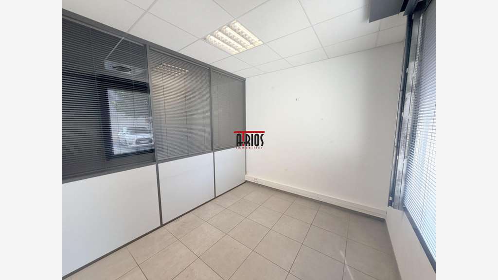 Vente bureaux 115.66m² en RDC à la Seyne sur Mer