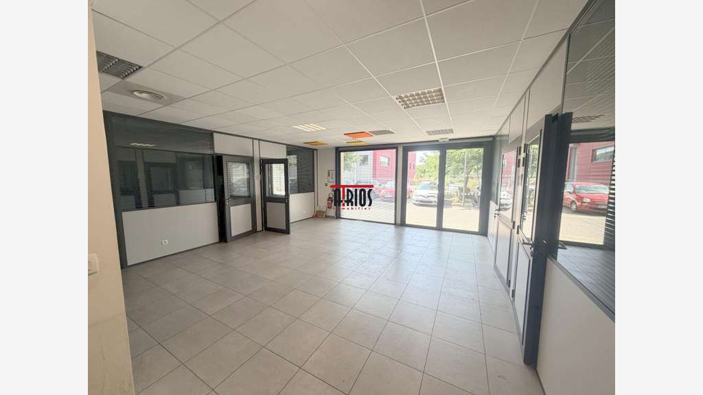 Vente bureaux 115.66m² en RDC à la Seyne sur Mer