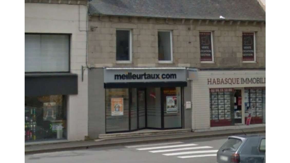 A VENDRE - BUREAUX - CENTRE DE LANDIVISIAU