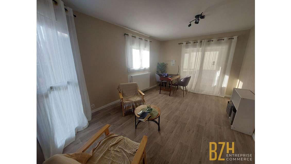 A VENDRE - BUREAUX - 100 M² - SECTEUR LORIENT