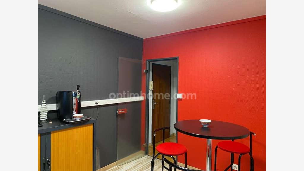 Bureaux 119m² avec locataire  à vendre à Laon