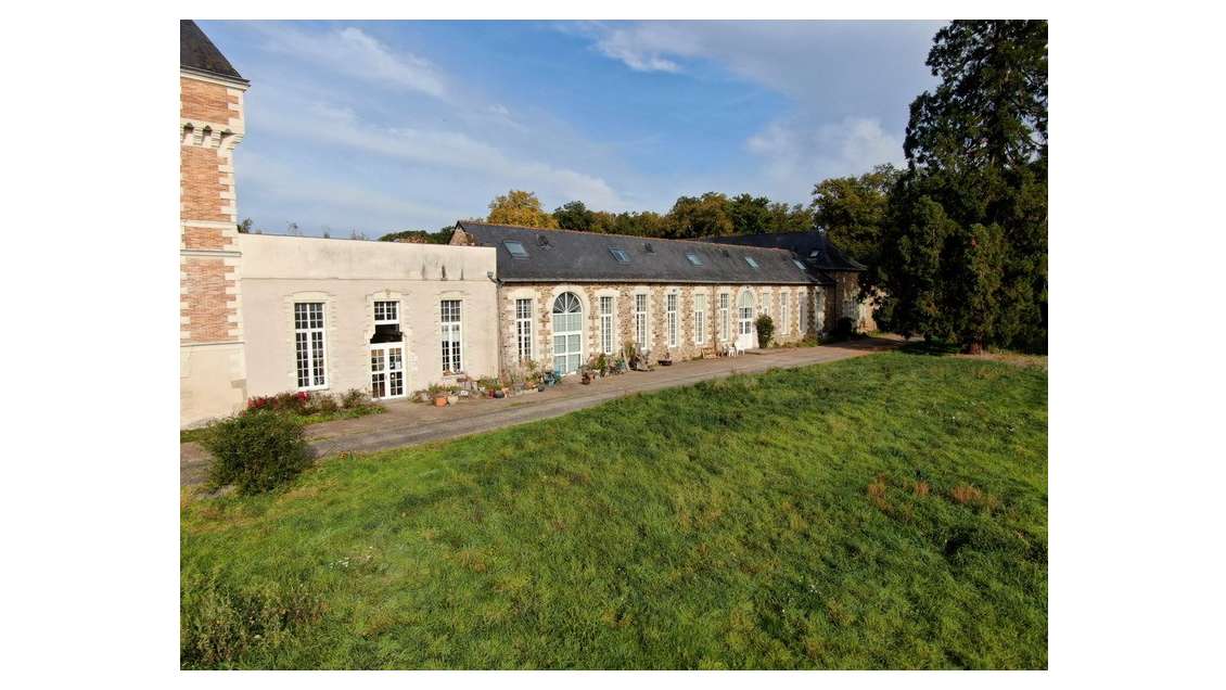 Vente bureaux + appartements au Cellier