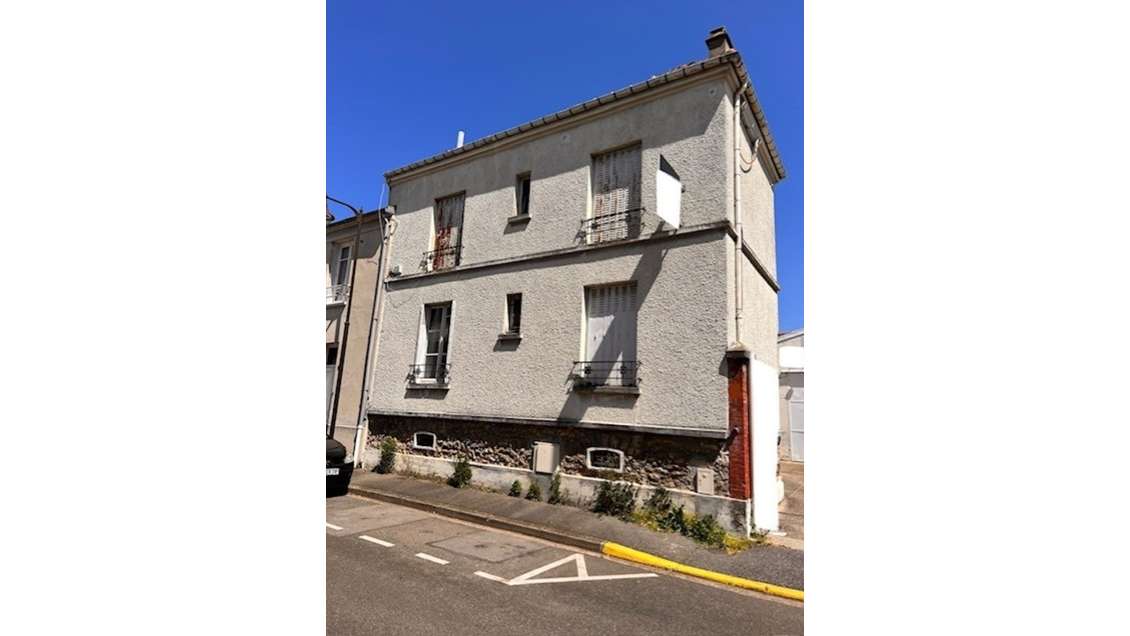 Local/bureau atypique de 306m² à vendre le Chesnay