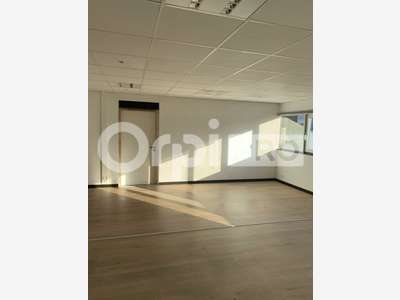 Vente bureau 96m² en RDC très bon état au Haillan