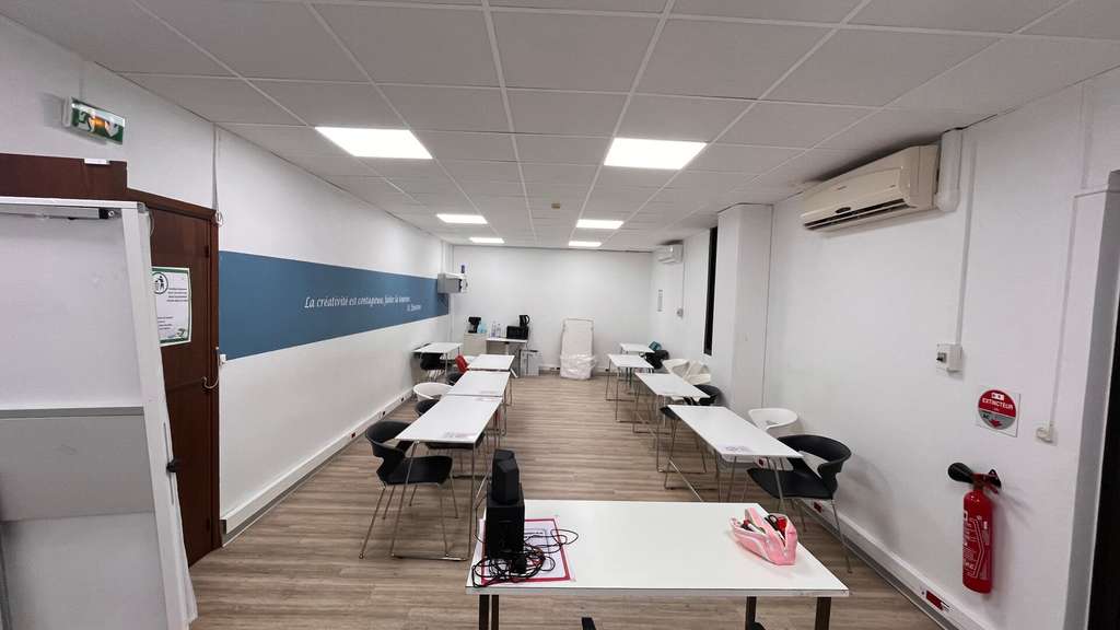 Vente bureaux de 46m² en zc Le Lamentin 
