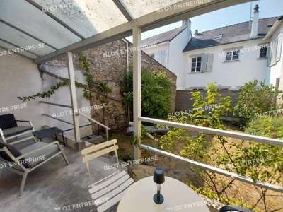 À VENDRE - BUREAUX - LOCAUX COMMERCIAUX - 56 M² - 