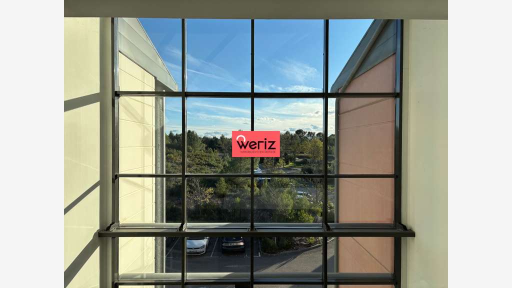 BUREAUX RENOVES A VENDRE SUR LA DURANNE A AIX