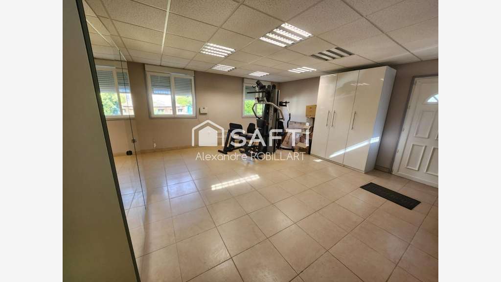 Vente local avec terrain et garage à Lens 