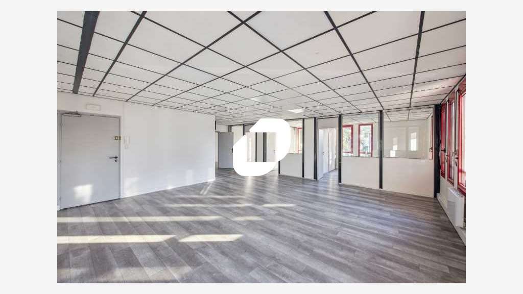 Vente Bureaux 712m² Les ulis
