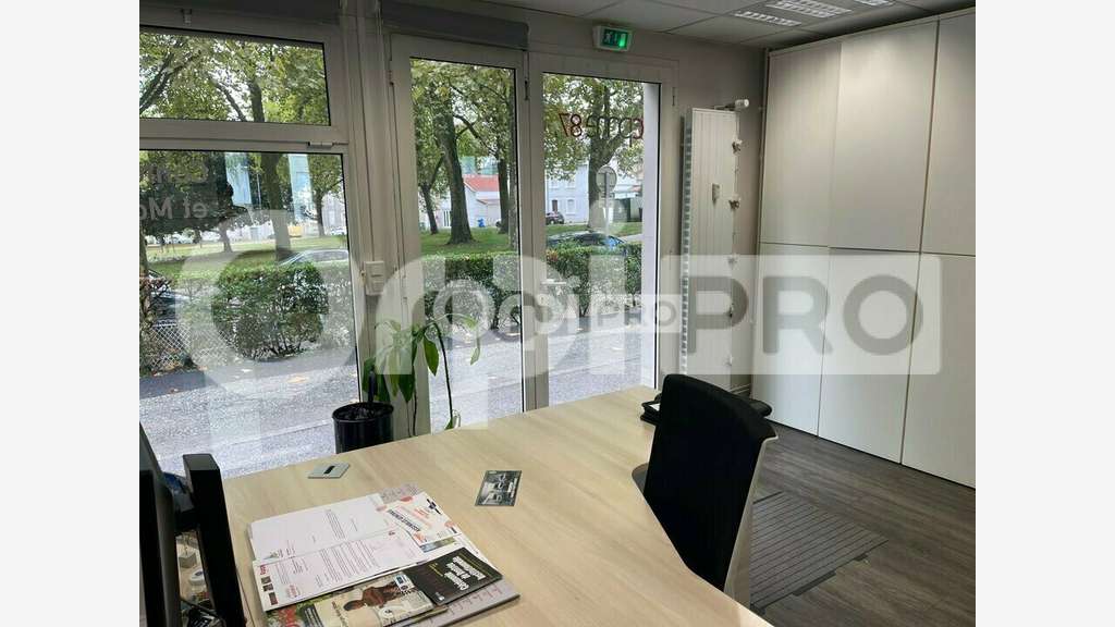 Bureau 173m² à vendre à Limoges 