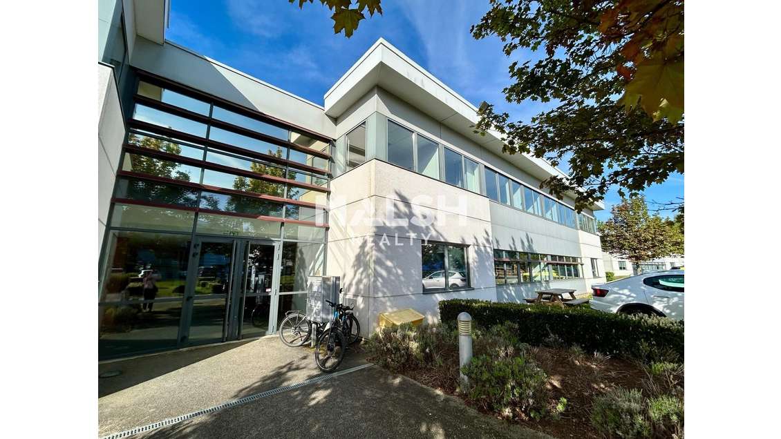 Bureaux à vendre 434m² à Limonest proche A6