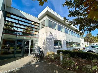Bureaux à vendre 434m² à Limonest proche A6