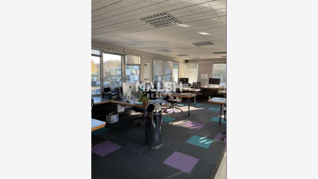 Bureaux à vendre 315m² à Lissieu A466 / A89