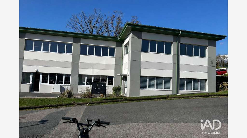 Vente bureau de standing à Lissieu