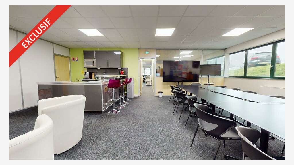 Bureaux 137m² à vendre à Lissieu