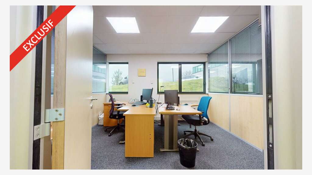 Bureaux 137m² à vendre à Lissieu