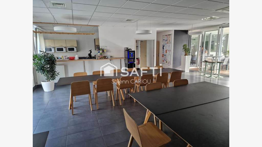 AV immeuble de bureaux en excellent état Lorient