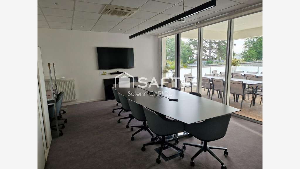 AV immeuble de bureaux en excellent état Lorient