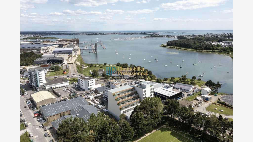 Vente bureaux neufs de 342m² à Lorient la Base
