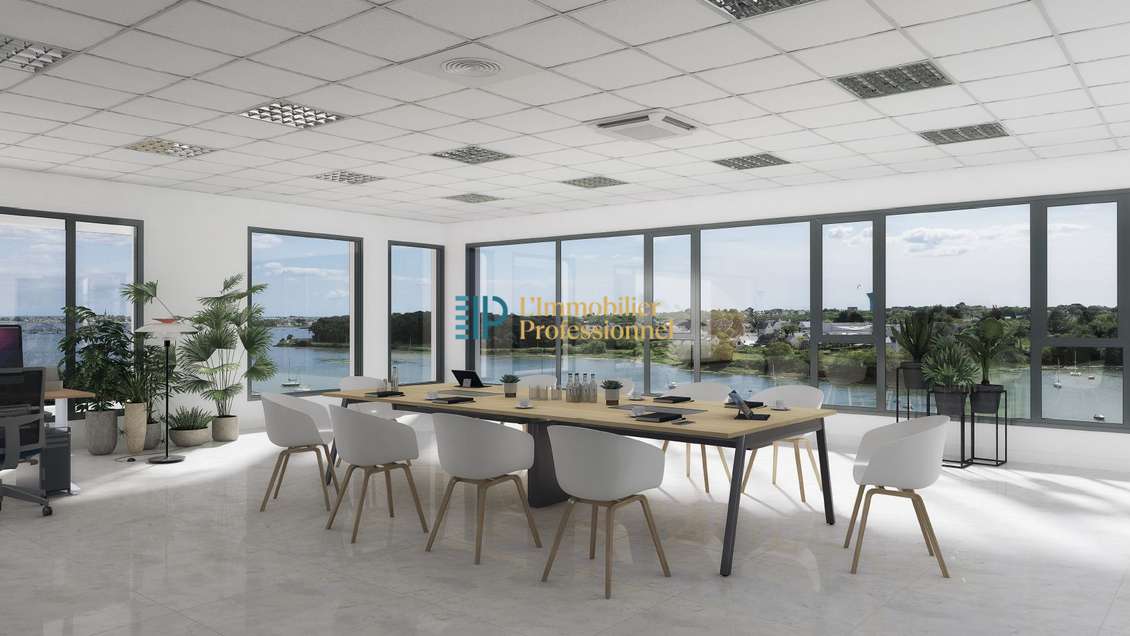 BUREAUX NEUFS - 342 M2 - LORIENT LA BASE