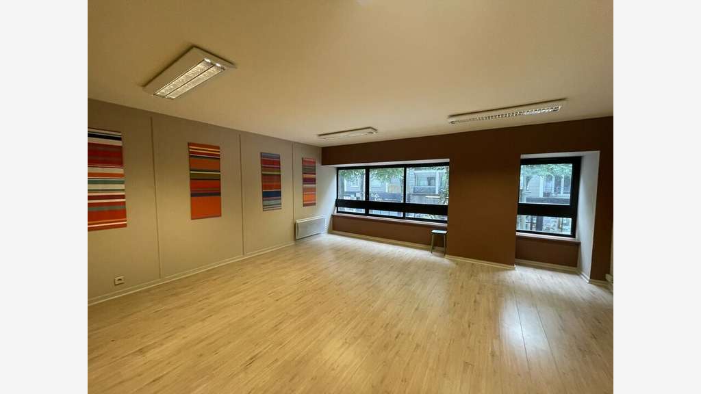 Bureaux 122m² R+1 à vendre à Lorient