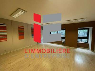 Bureaux 122m² R+1 à vendre à Lorient 