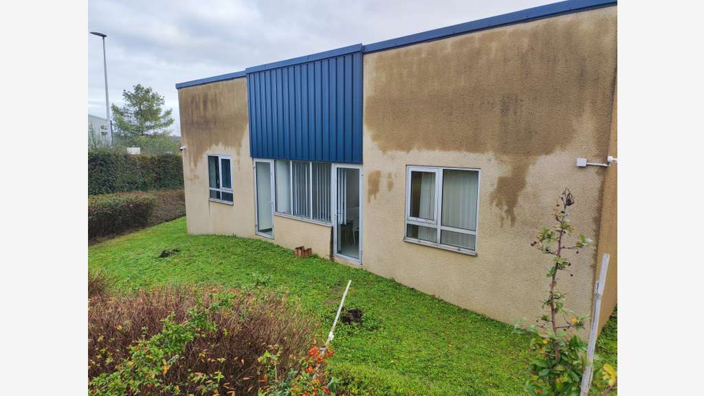 Vente bureaux loués 100% à Linas