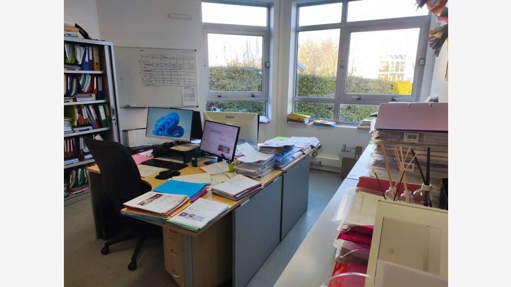 Vente bureaux loués 100% à Linas