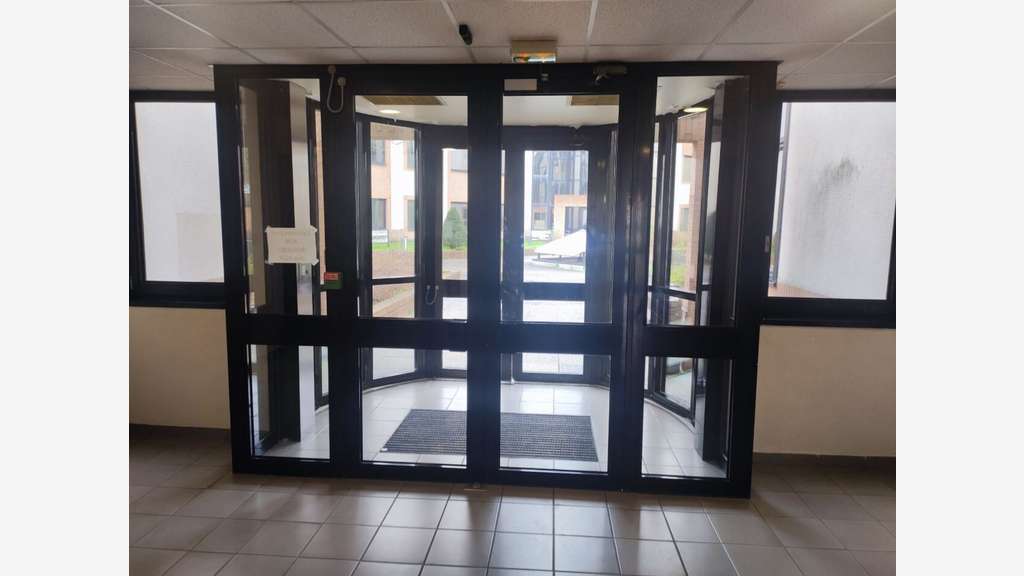 Bureaux loués à 75% à vendre à Jouy-en-Josas