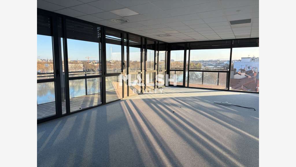 Bureaux à vendre à partir de 136,30m² Lyon A7
