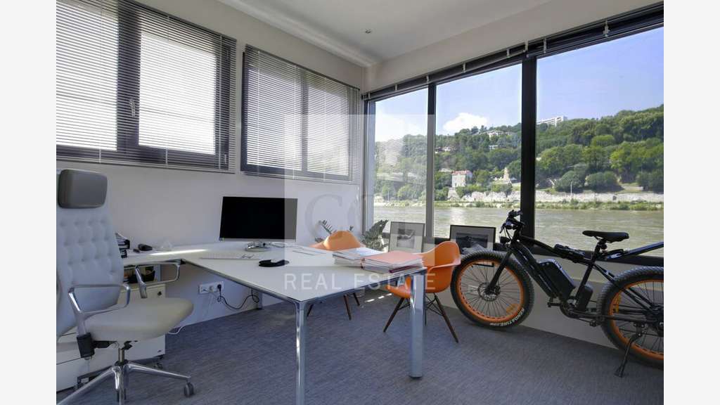 Vente bureaux atypiques de 148m² à Lyon 69002
