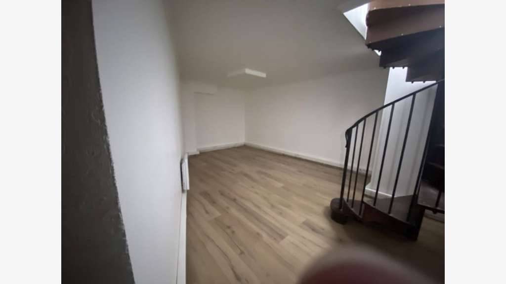 Vente local 25m² + sous-sol à Lyon 3ème Dauphiné 