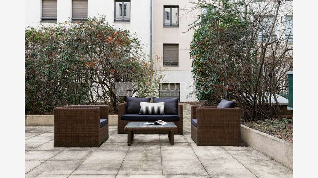 Bureaux lumineux aménagés 168m² à vendre à Lyon 6e