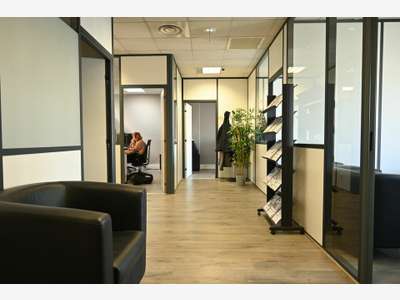 A vendre ou à louer bureaux rénovés 322m² Lyon 7e 