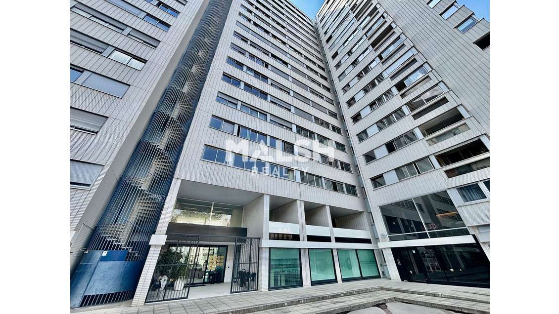 À VENDRE - Bureaux 368,39 m² divisibles à partir d
