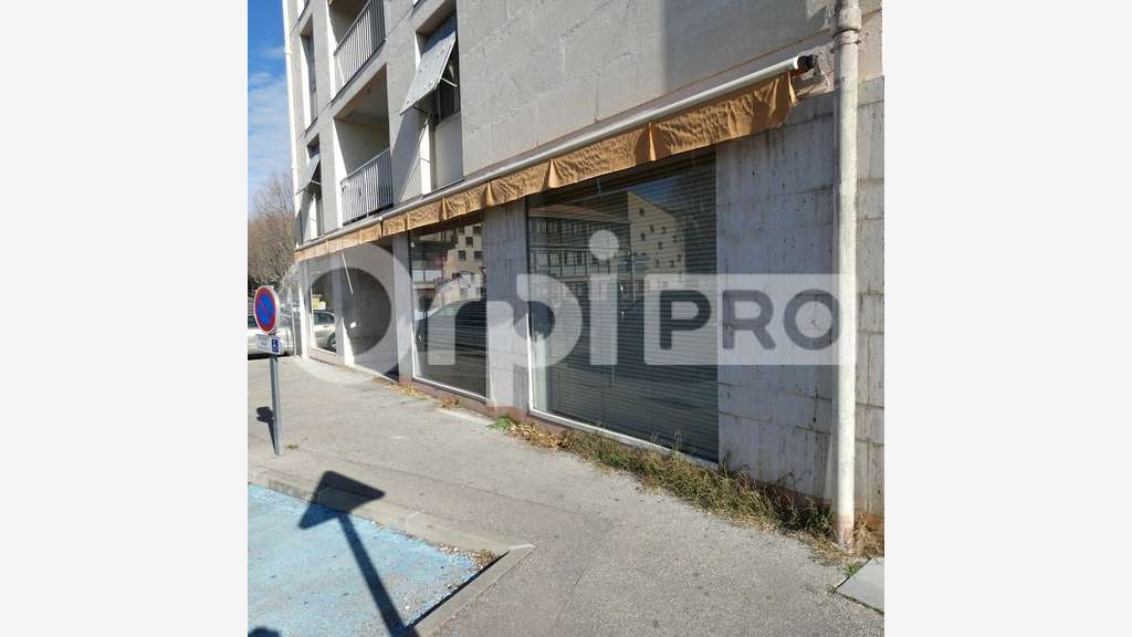 Vente ensemble de bureaux 125m² à Manosque