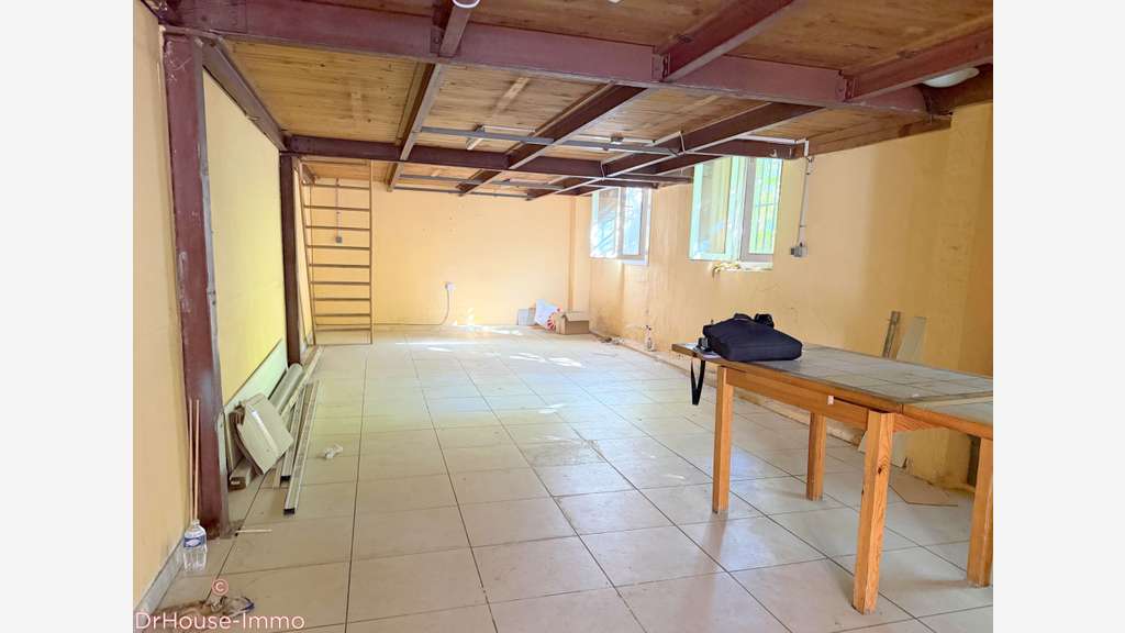 Local bureau et stockage