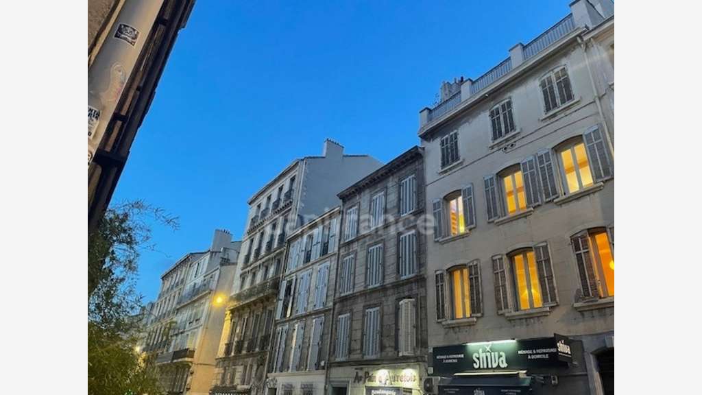 AV 68m² à Marseille 13006 rue Paradis Castellane