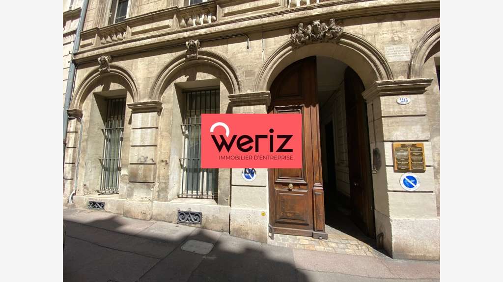 A louer bureaux 85m² empl N°1 à Marseille 13006