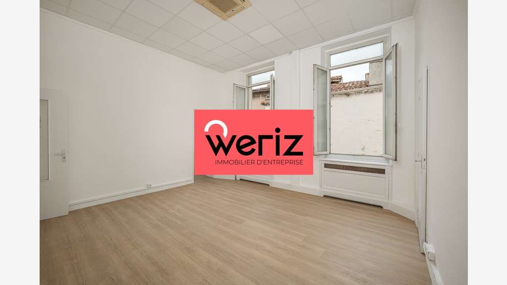 AV bureaux lumineux 226m² à Marseille Pierre Puget