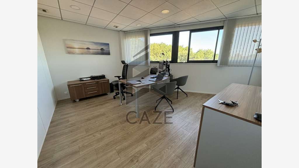 Bureaux 308m² à vendre proche rocade à Mérignac