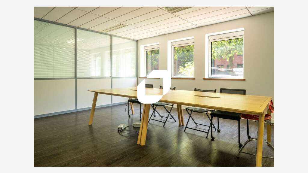 Vente Bureaux 586m² Meudon la foret