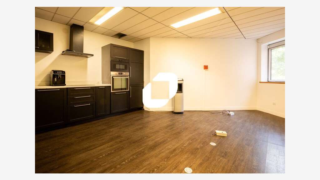 Vente Bureaux 586m² Meudon la foret