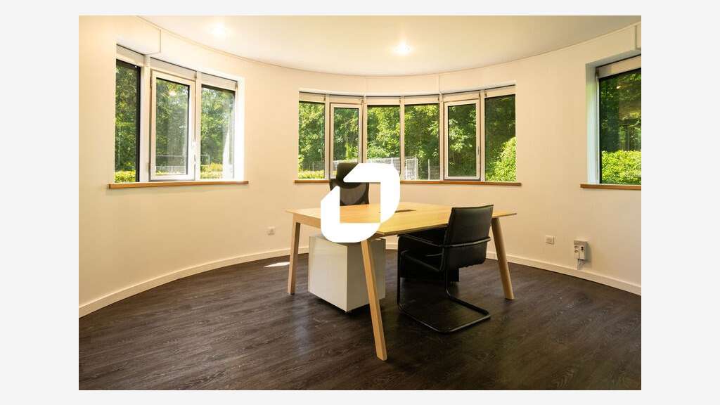 Vente Bureaux 586m² Meudon la foret