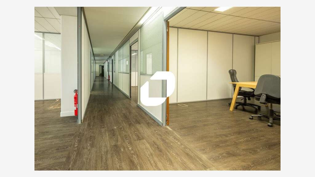 Vente Bureaux 586m² Meudon la foret